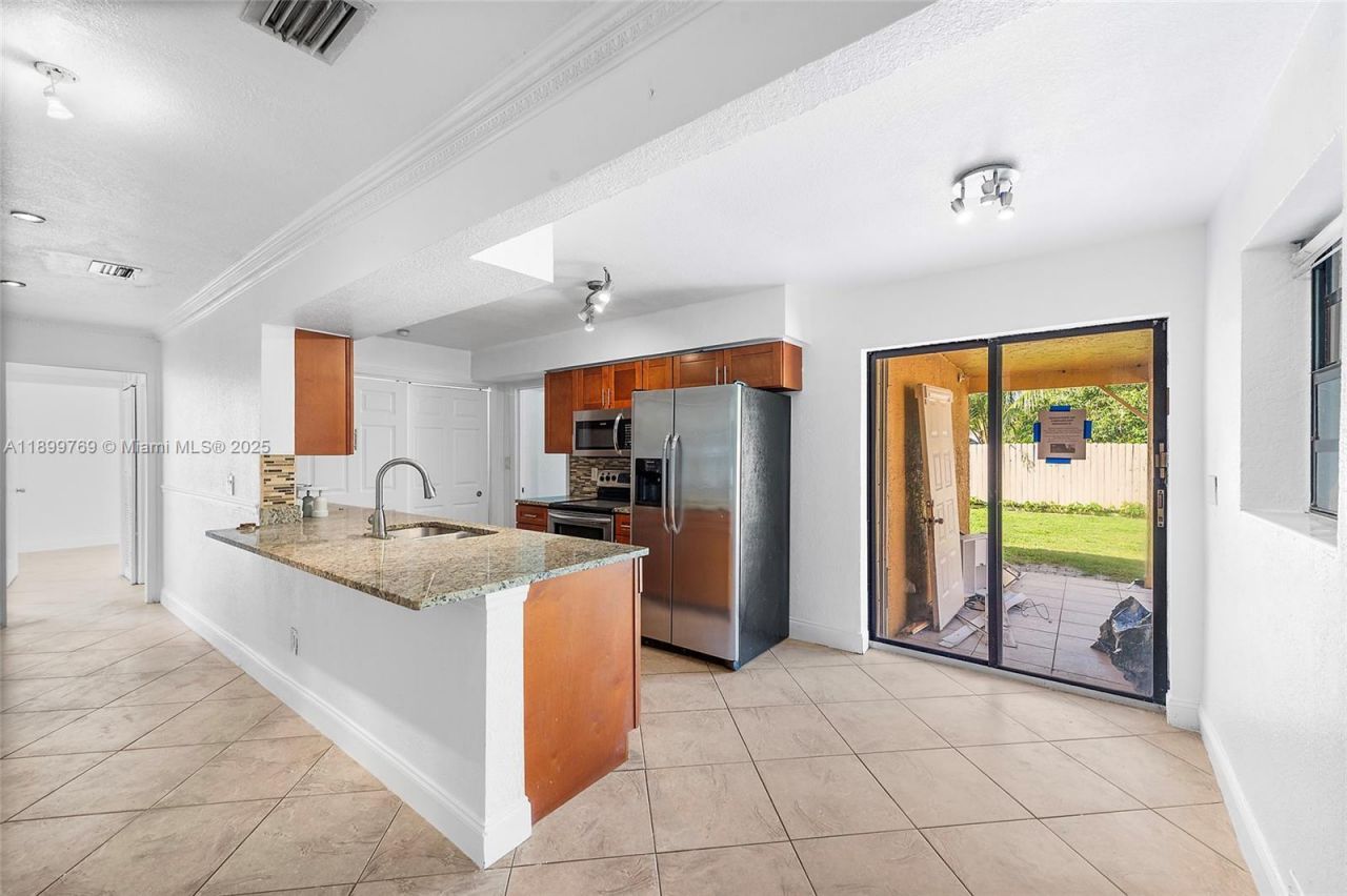 2545 NW 59th Ave, Margate, FL 33063 Photo