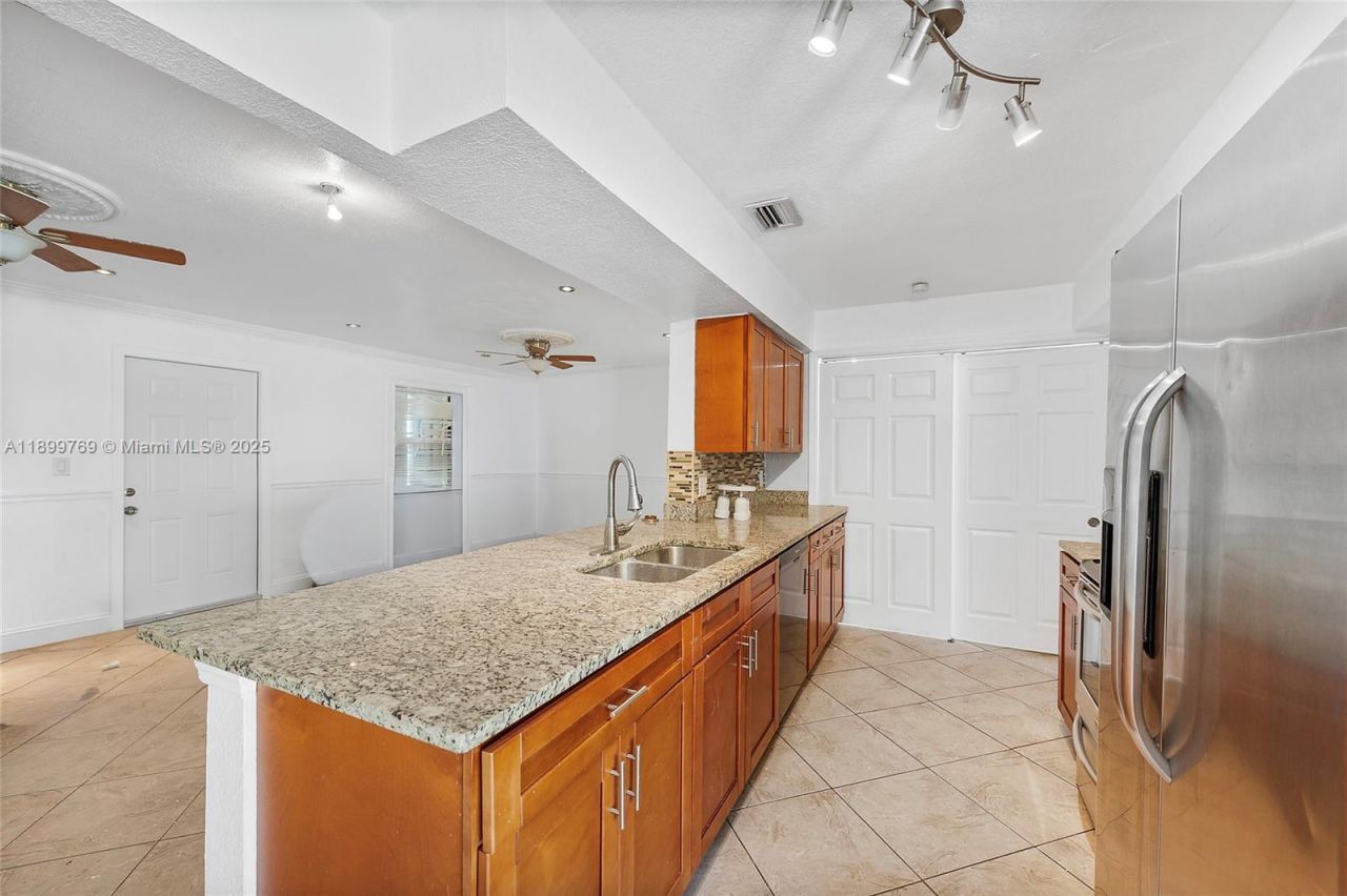 2545 NW 59th Ave, Margate, FL 33063 Photo