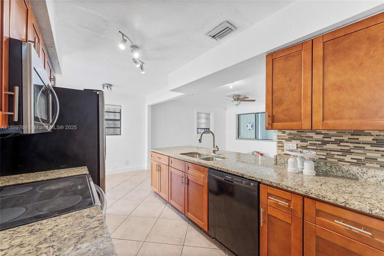 2545 NW 59th Ave, Margate, FL 33063 Photo