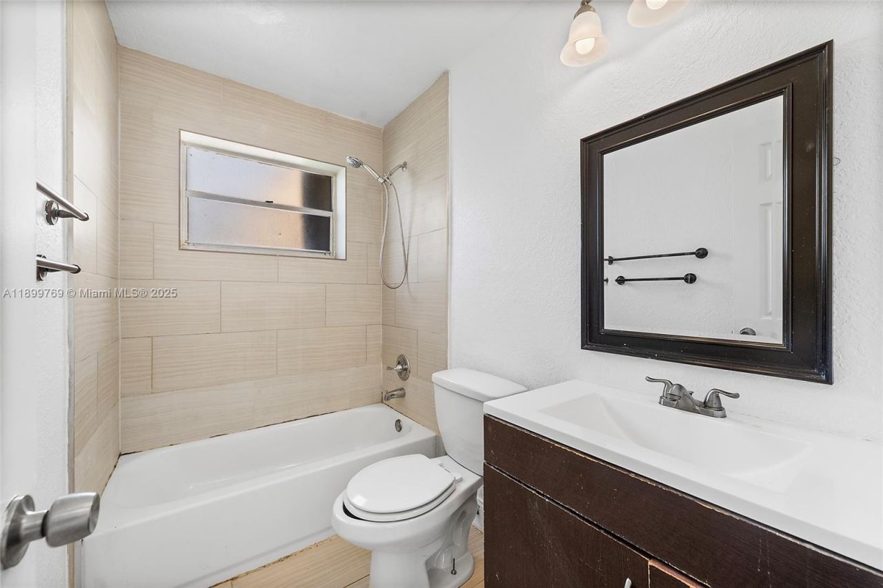 2545 NW 59th Ave, Margate, FL 33063 Photo