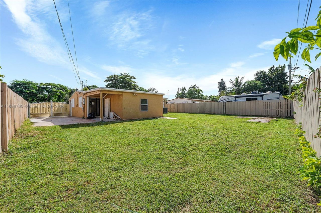 2545 NW 59th Ave, Margate, FL 33063 Photo