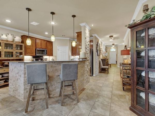 522 Pecos CIR, New Braunfels, TX 78130