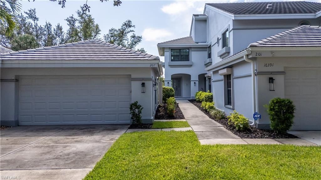 16391 Fairway Woods Dr, Unit 207, Fort Myers, FL 33908 Photo