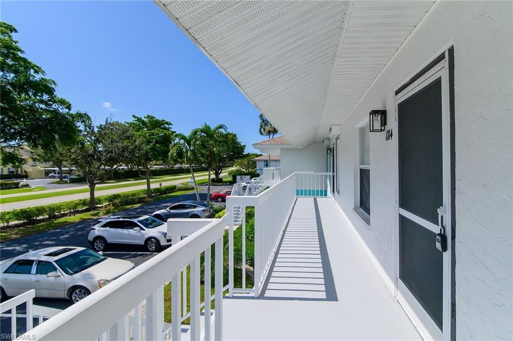 1375 Mainsail Dr, Unit 1714, Naples, FL 34114 Photo
