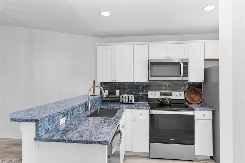 1375 Mainsail Dr, Unit 1714, Naples, FL 34114 Photo