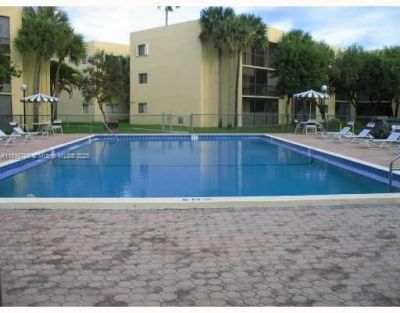 8075 SW 107th Ave, Unit 305, Miami, FL 33173 Photo