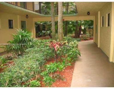 8075 SW 107th Ave, Unit 305, Miami, FL 33173 Photo