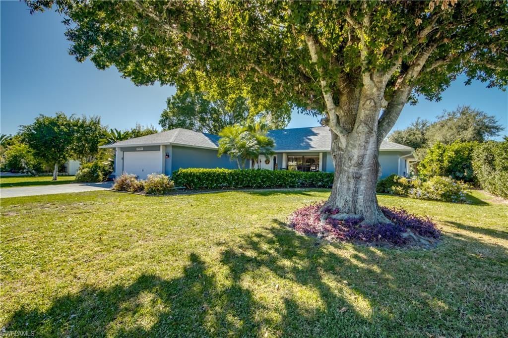 6419 Ben Hogan Cir, North Fort Myers, FL 33917 Photo