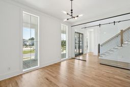 230 River Oak Drive photo 4