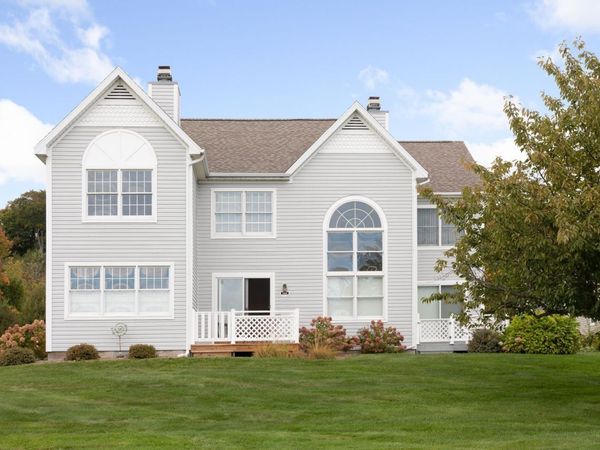 755 Deer Path Trail N, Suttons Bay, MI 49682