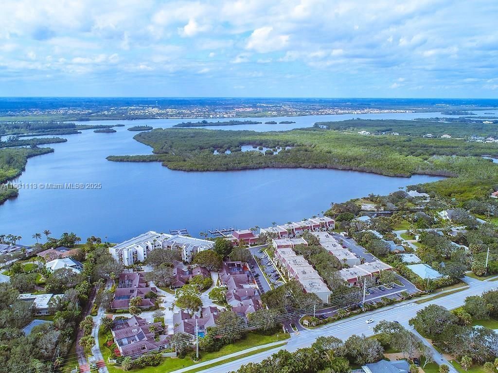 5151 Highway A1a, Unit 404, Indian River Shores, FL 32963 Photo