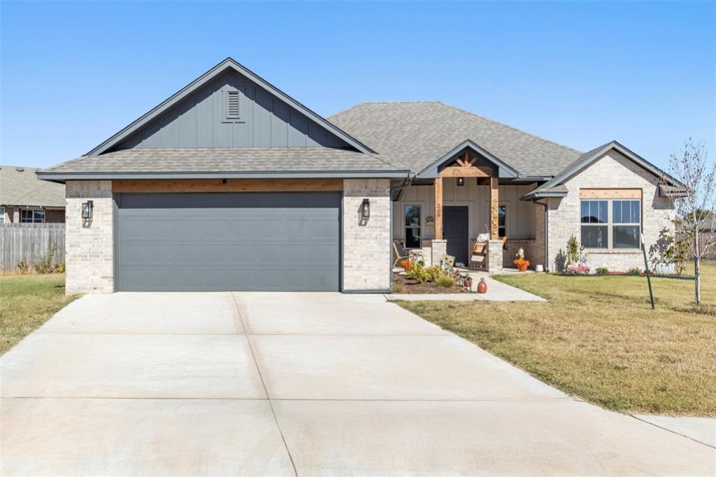 209 Juniper Circle, Noble, OK 73068 Main Photo