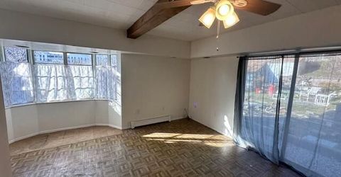 400 Minerva Lane, Reno, NV 89503 Photo