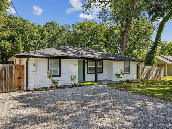 1206 W Haskell Street, Claremore, OK 74017