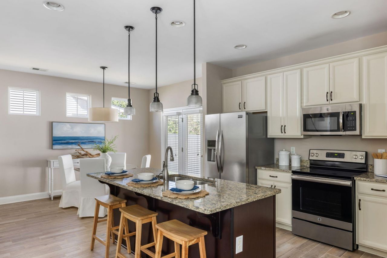 2604 Poplar Grove Place Photo 10