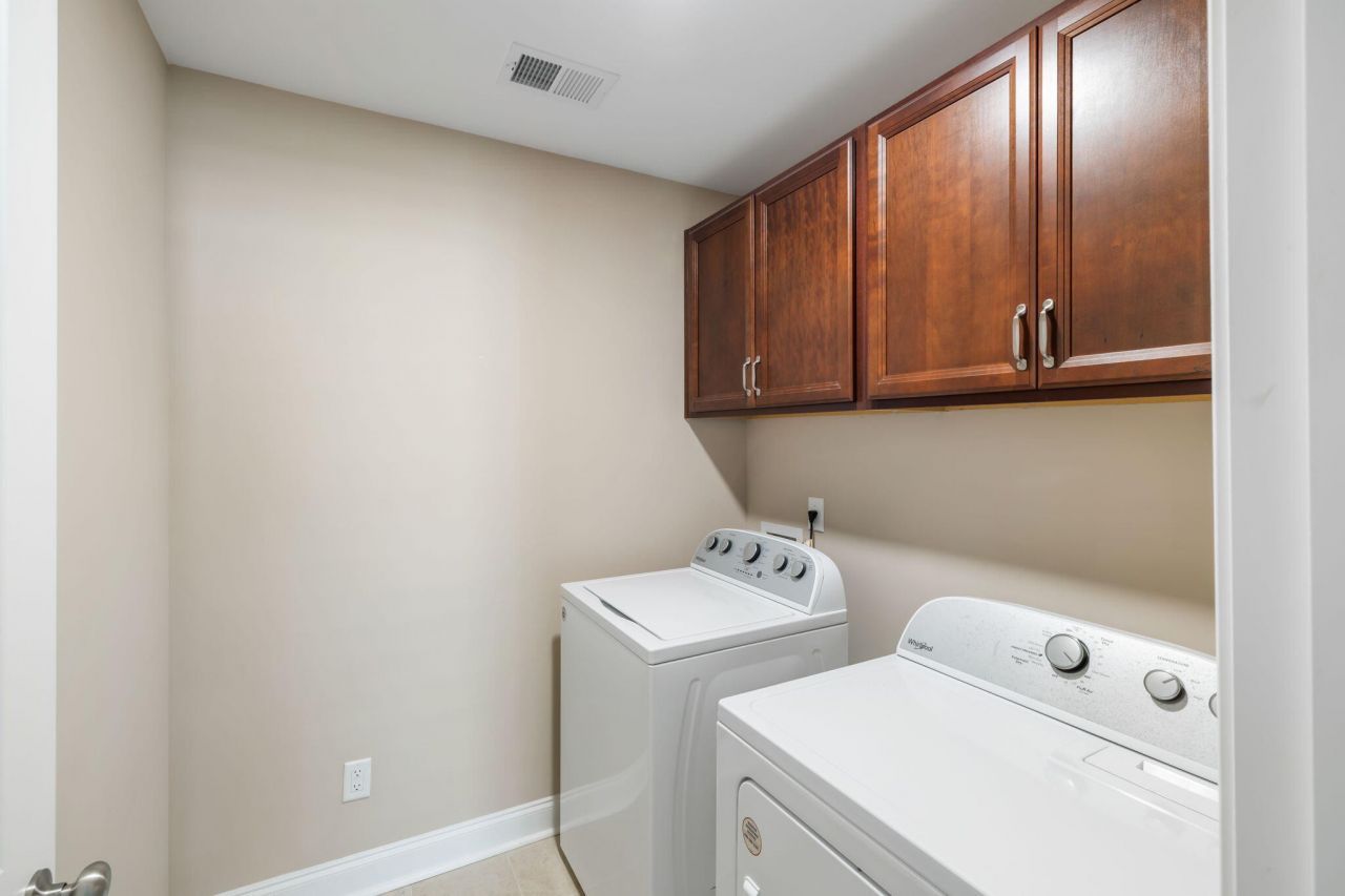 2604 Poplar Grove Place Photo 22