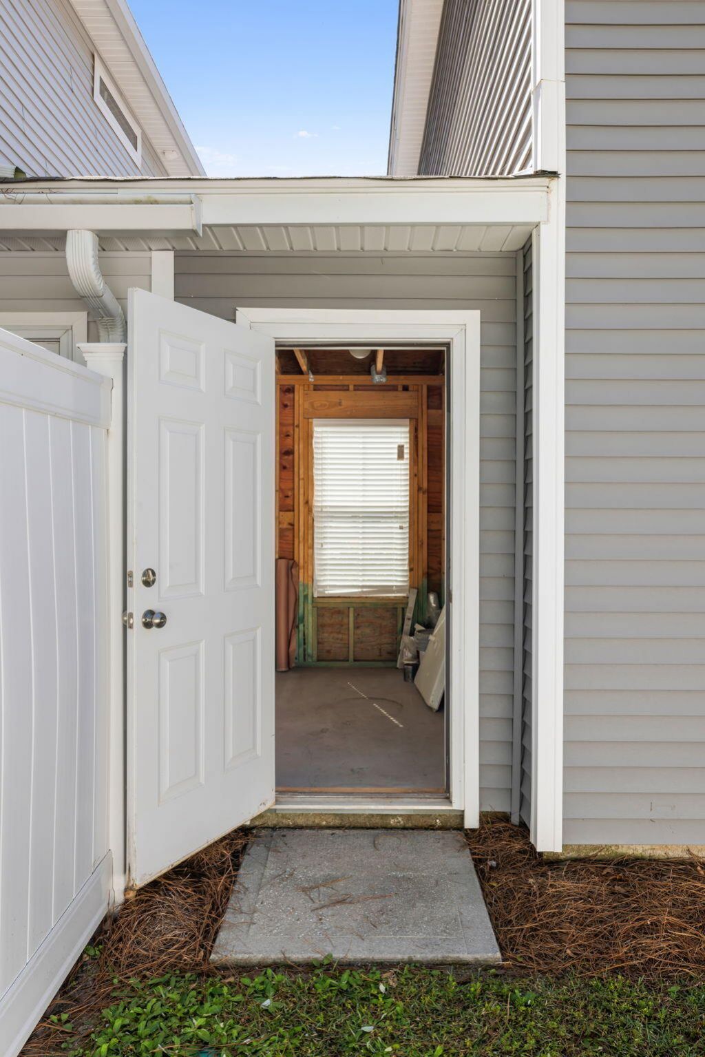 2604 Poplar Grove Place Photo 27