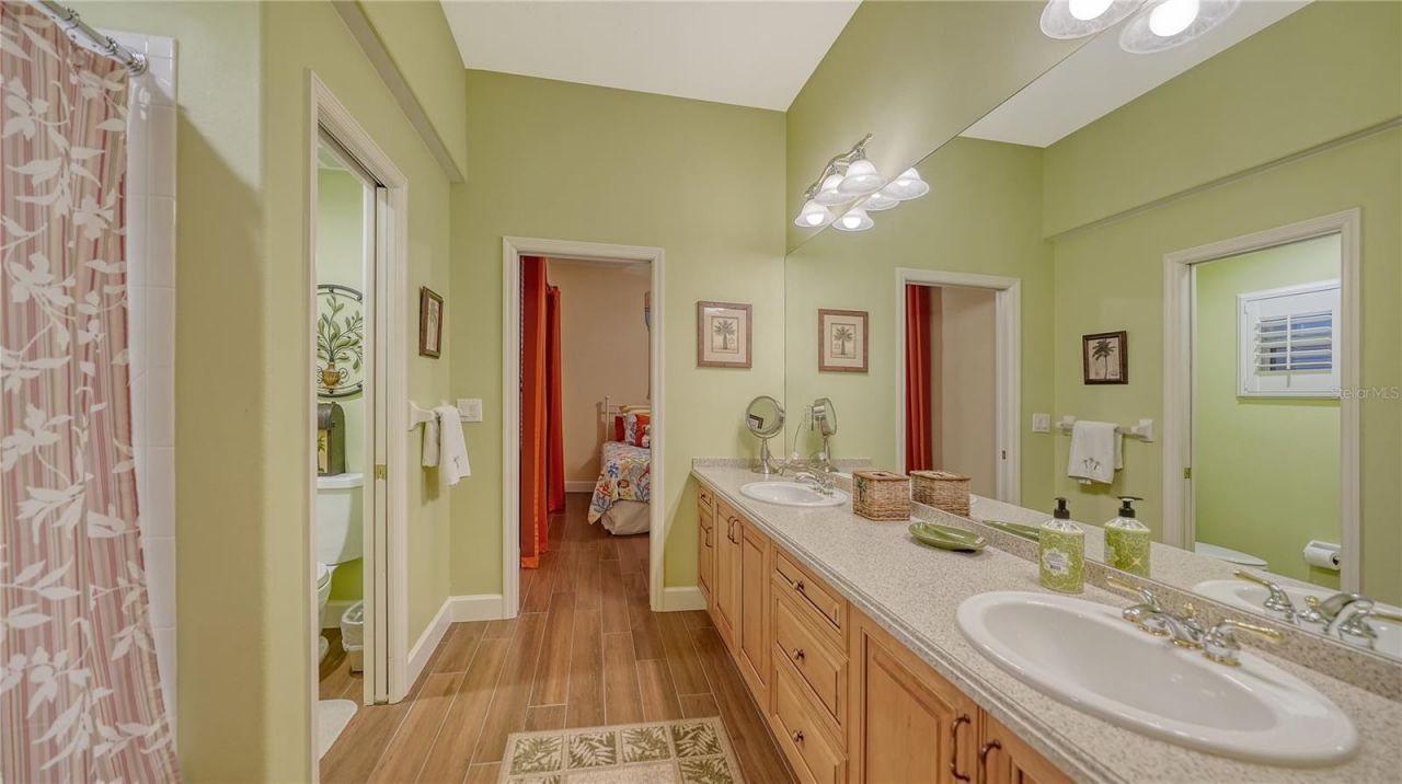 8250 Hugh Alison Place, Sarasota, FL 34240 Photo