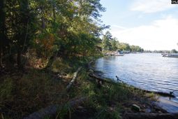 28 Chalet Road photo 4