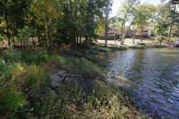 28 Chalet Road photo 4