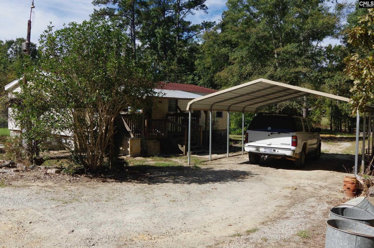 28 Chalet Road Photo 9