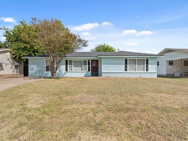 2424 S 26th Street, Waco, TX 76706