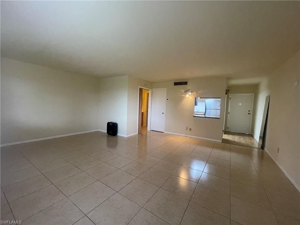 2366 E Mall Dr, Unit 521, Fort Myers, FL 33901 Photo