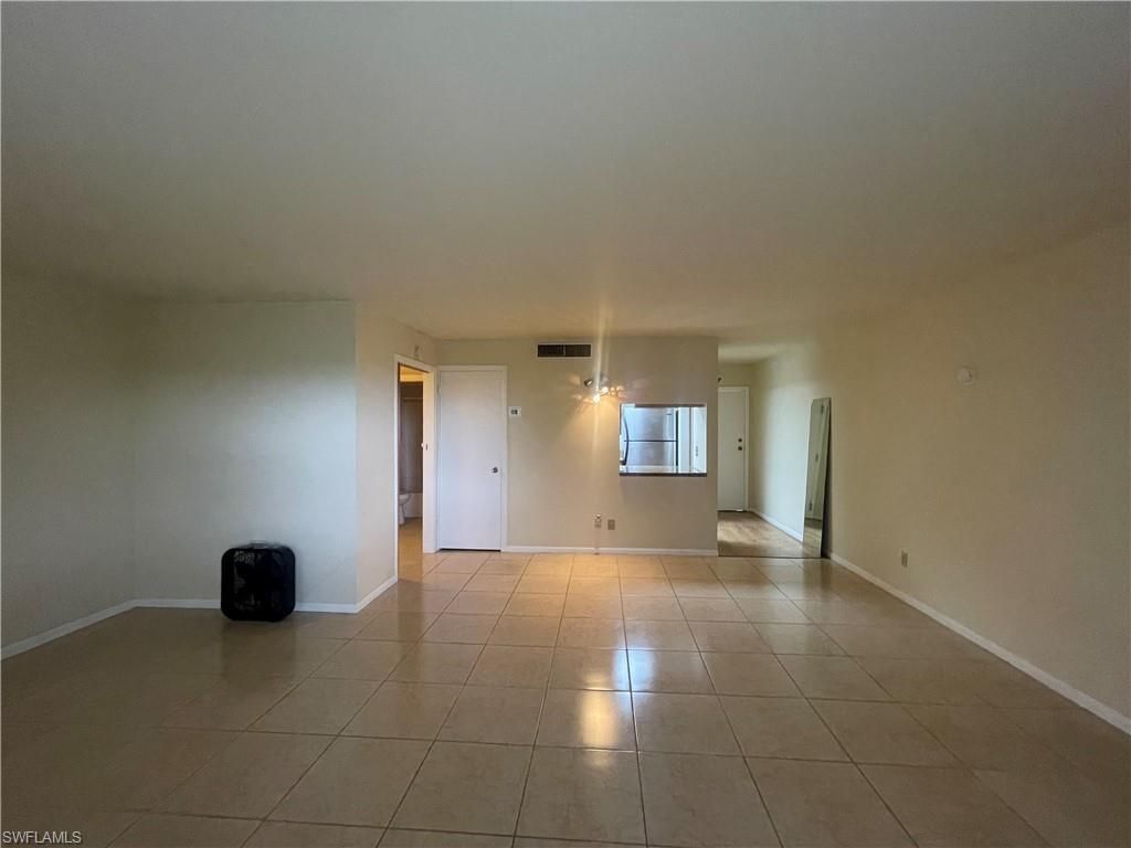 2366 E Mall Dr, Unit 521, Fort Myers, FL 33901 Photo