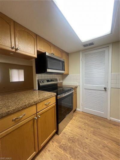 2366 E Mall Dr, Unit 521, Fort Myers, FL 33901 Photo