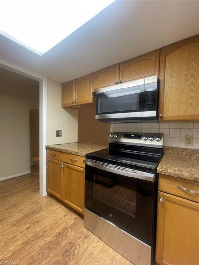 2366 E Mall Dr, Unit 521, Fort Myers, FL 33901 Photo