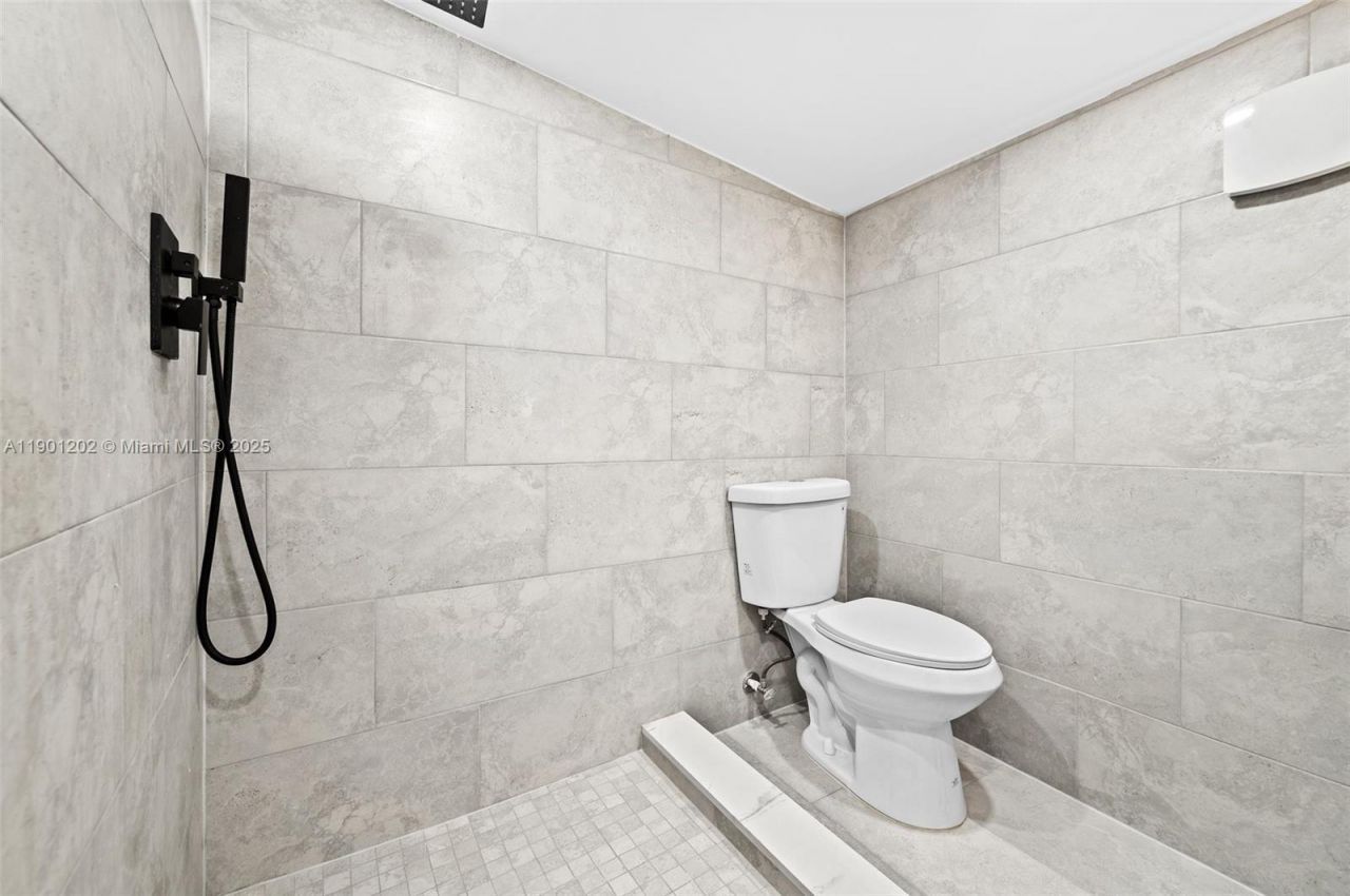 7525 NW 15th Ave, Miami, FL 33147 Photo