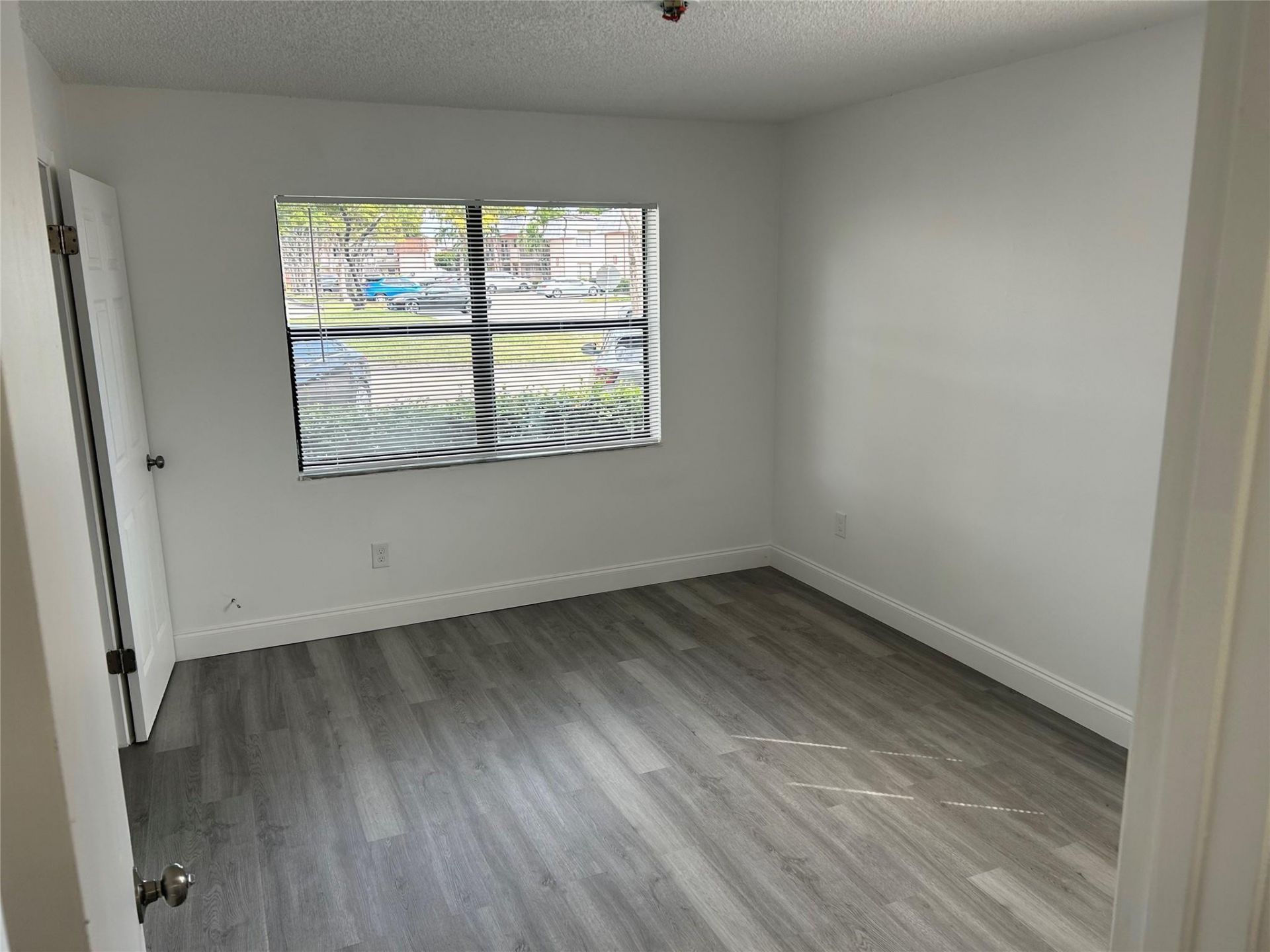 871 NE 207th Terrace, Unit 102, Miami, FL 33179 Photo