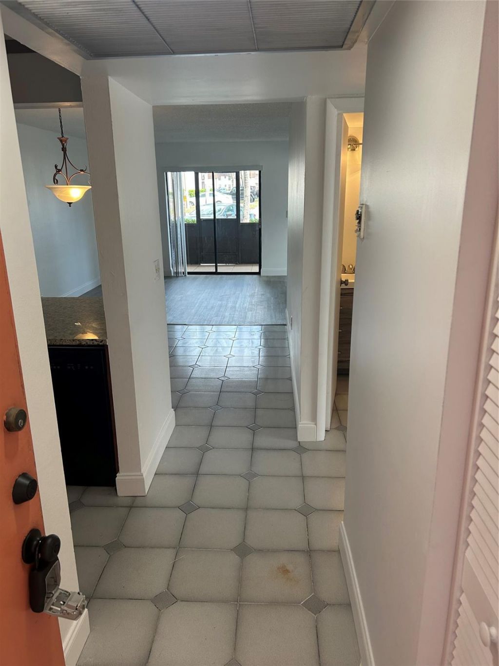 871 NE 207th Terrace, Unit 102, Miami, FL 33179 Photo