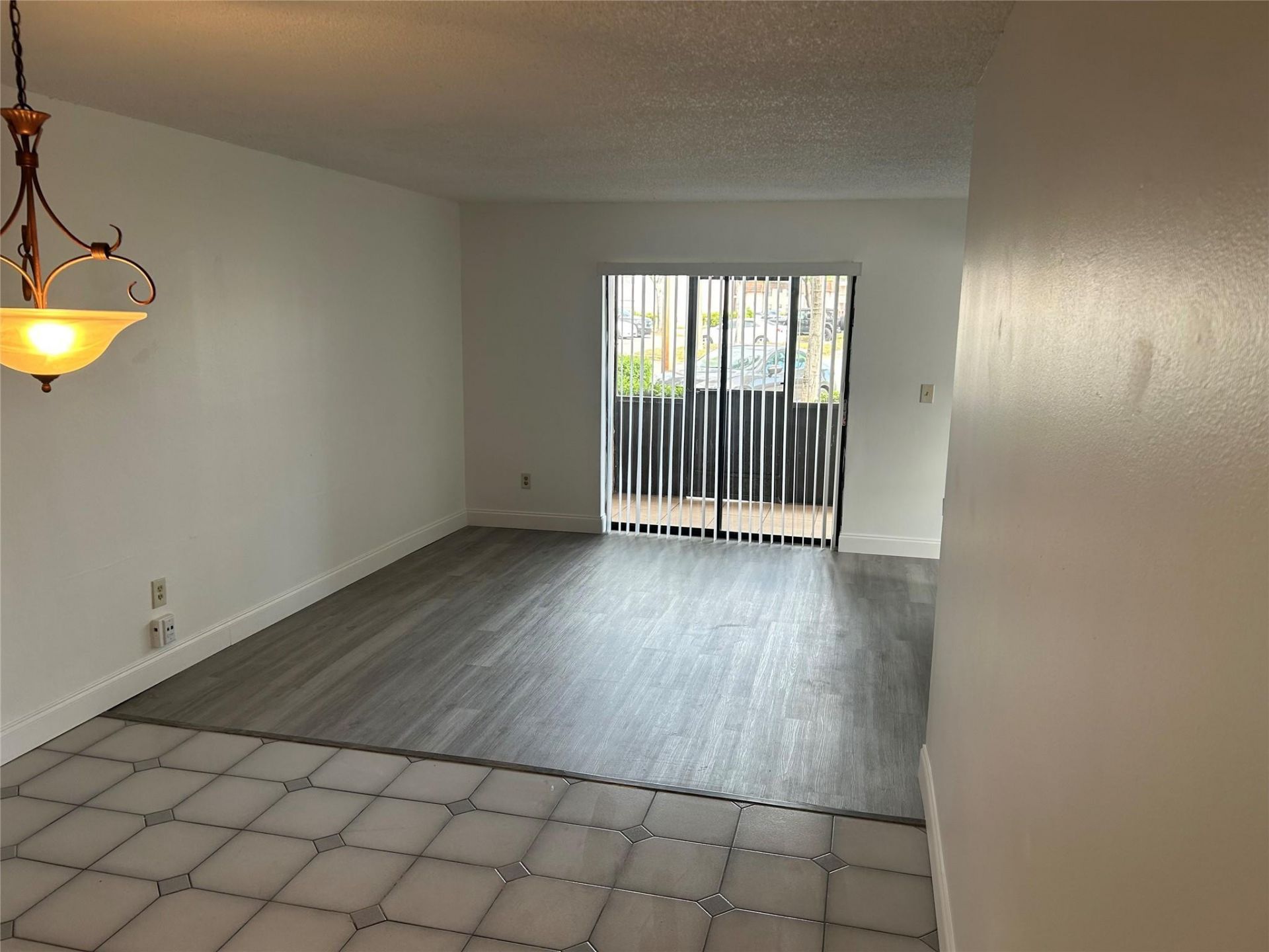 871 NE 207th Terrace, Unit 102, Miami, FL 33179 Photo