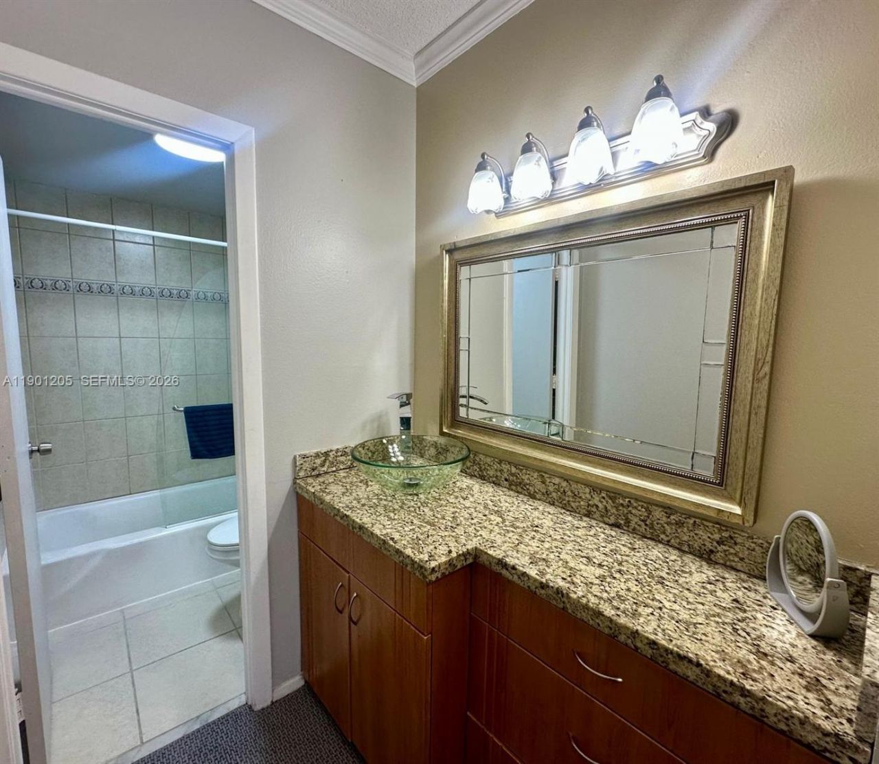 500 Bayview Dr, Unit 321, Sunny Isles Beach, FL 33160 Photo