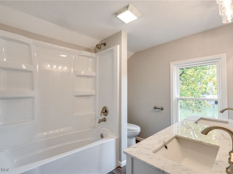 206 E Main Street, Dalton, OH 44618 Photo 28