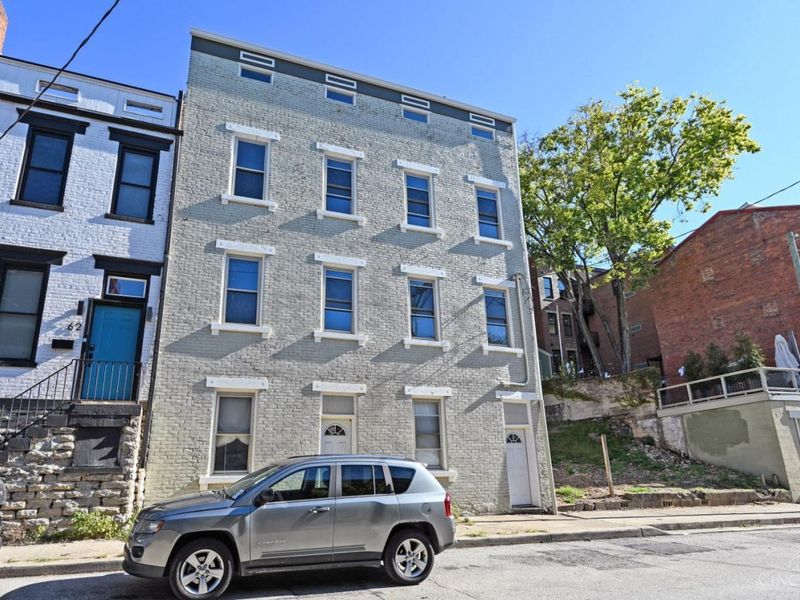 64 E Clifton Avenue, Cincinnati, OH 45202 Photo 1