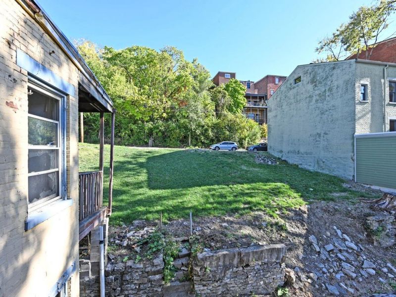 64 E Clifton Avenue, Cincinnati, OH 45202 Photo 15