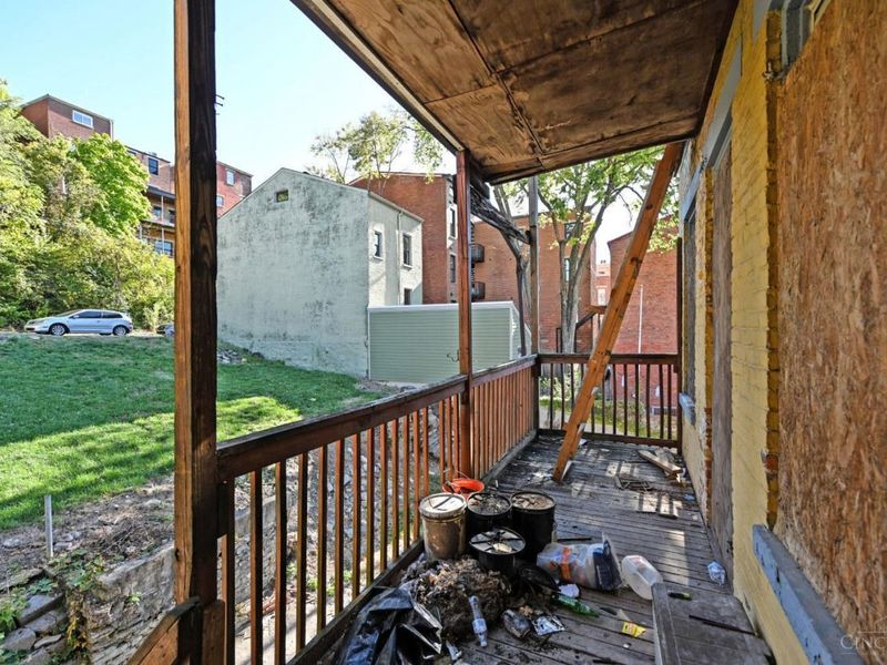 64 E Clifton Avenue, Cincinnati, OH 45202 Photo 16