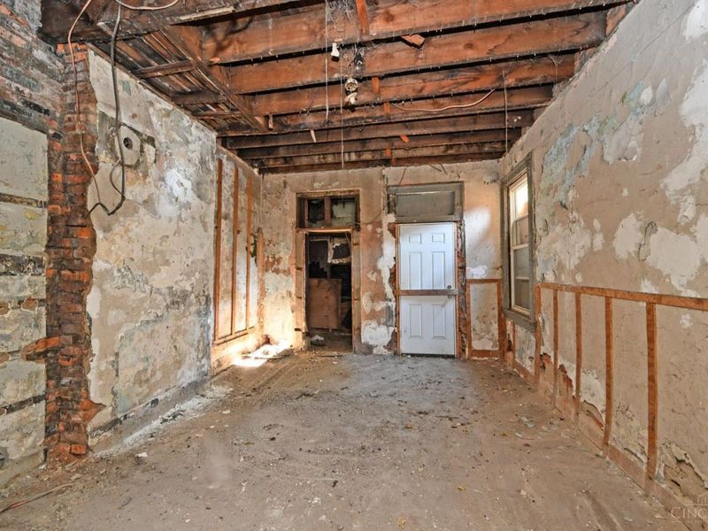 64 E Clifton Avenue, Cincinnati, OH 45202 Photo 19