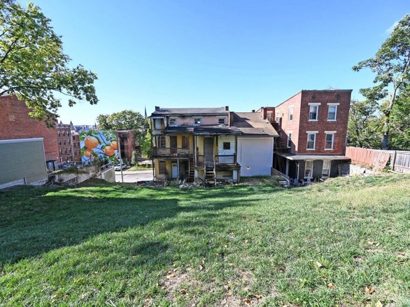 64 E Clifton Avenue, Cincinnati, OH 45202 Photo 9