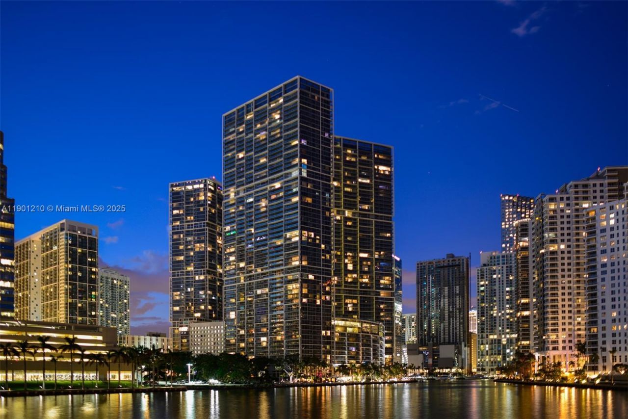 495 Brickell Ave, Unit 2211, Miami, FL 33131 Photo