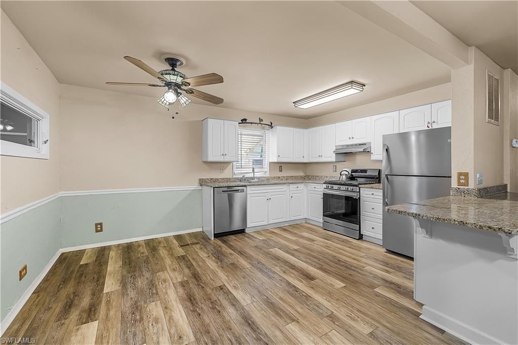 2592 York Rd, Saint James City, FL 33956 Photo