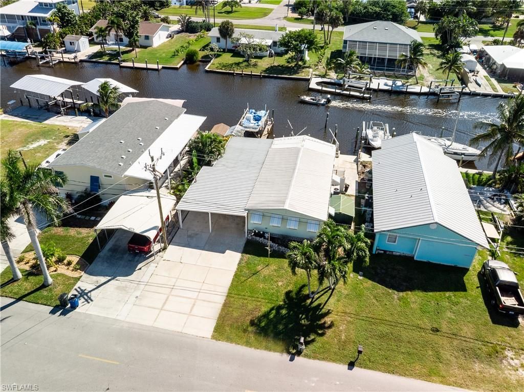 2592 York Rd, Saint James City, FL 33956 Photo