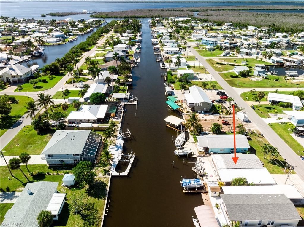 2592 York Rd, Saint James City, FL 33956 Photo