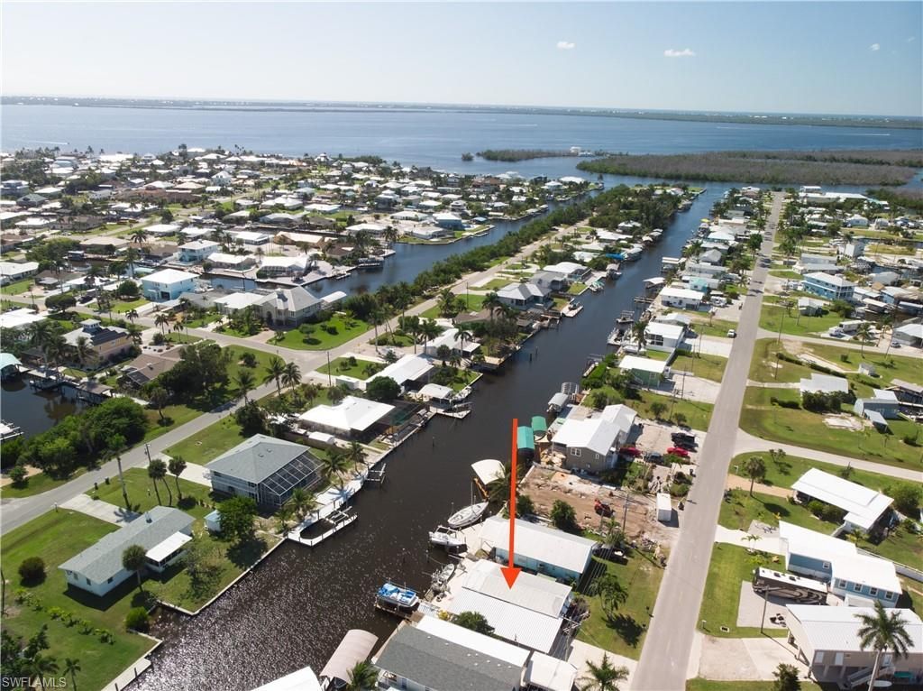 2592 York Rd, Saint James City, FL 33956 Photo