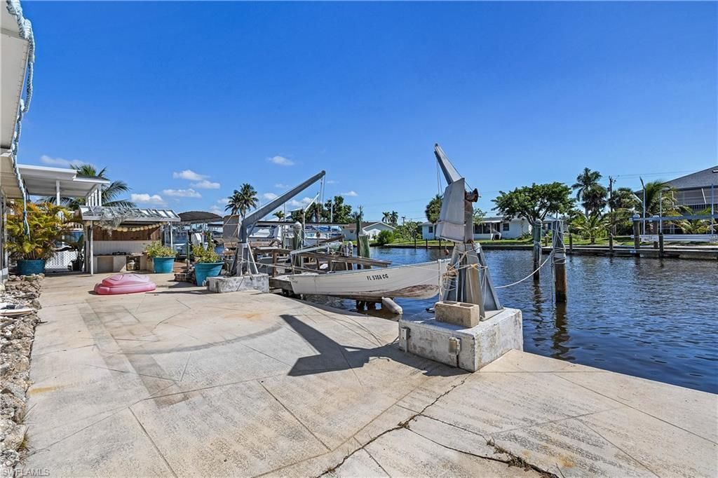 2592 York Rd, Saint James City, FL 33956 Photo