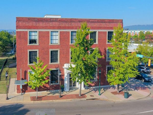 1301 Market Street, Chattanooga, TN 37402