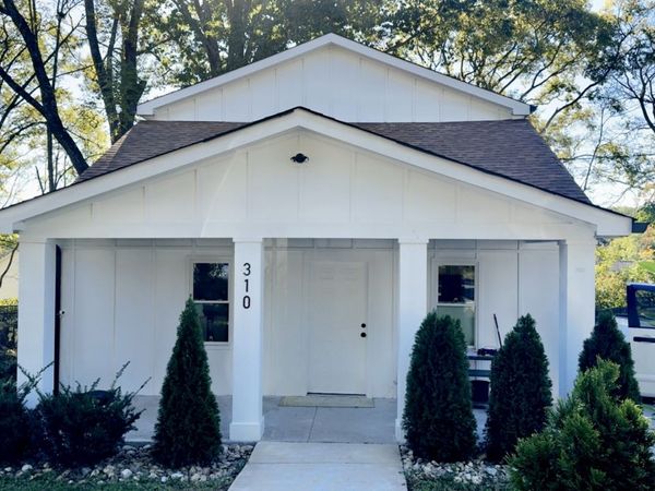 310 E Highland Dr, Columbia, TN 38401