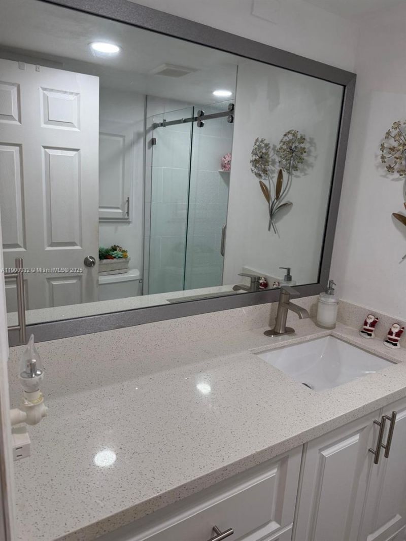 2900 N Pine Island Rd, Unit 209, Sunrise, FL 33322 Photo